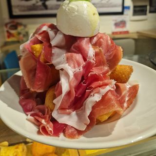 Chiacchiere napoletane