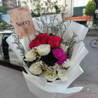 Mazzo di rose con 7 rose scritto 