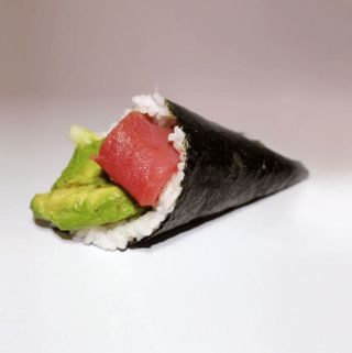 Temaki De Atún (8 Pza.)