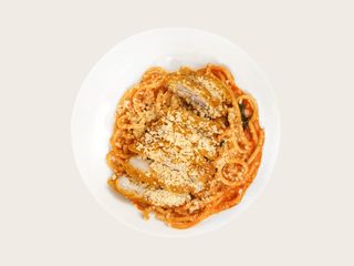 Дранк паста з курячим шніцелем і сиром грана падано (380g)