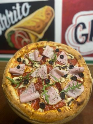 Піца Капрічоза 40см