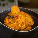 Tacu Tacu con Salsa de Mariscos