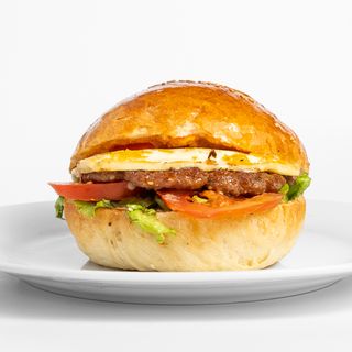 Cheeseburger u tijestu