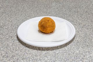 Arancino rosso carne macinata senza lattosio