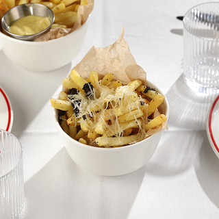 კარტოფილი ფრი ტრუფელით და პარმეზანით