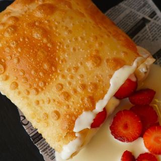 Pastel Morangos com chocolate branco