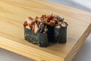 Gunkan spice jegulja