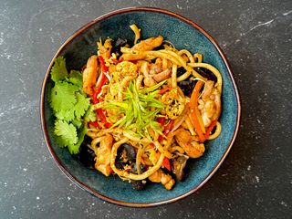 Удон з куркою (320g)