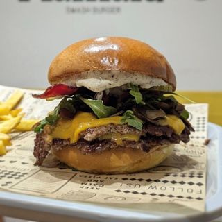 Hamburguesa Classic Revolution