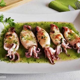 Chipirón En Salsa Verde