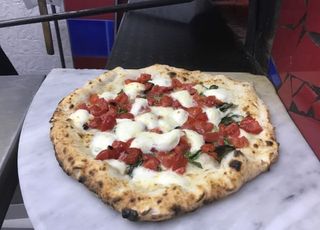 Pizza bufalina al filetto