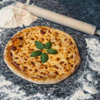 Pizza Margherita Ø 32 cm