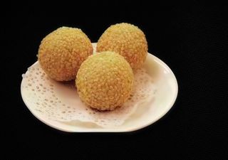 Palline di riso al sesamo