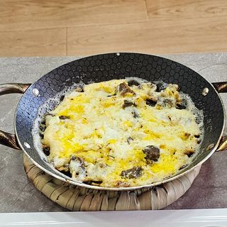 Mkila khlii +fromage rouge 