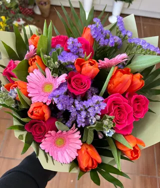 Buchet flori naturale asortat tip 2