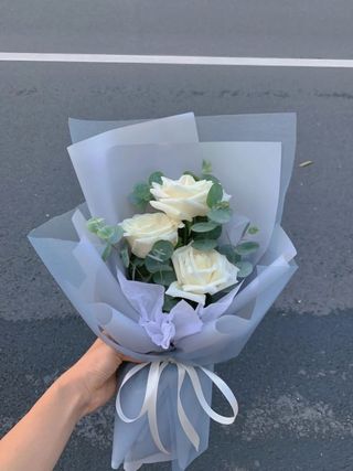 Троянда 3 шт + евкаліпт