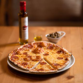 Pizza Pepperoni (32 Cm.)