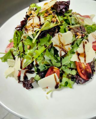 Салата Изкушение (300г)