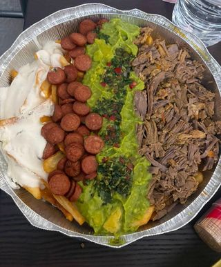 Salchipapa La Colombiana