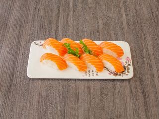 34. Nigiri Salmone 8pz