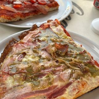 Puerto del Rosario шаарында Pizzería Mamma Mia дүкөнүнөн жеткиребиз | Glovo