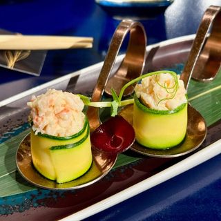 56 Gunkan zucchina ebi 2 pezzi