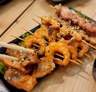 T16. Espetados Mistos