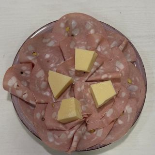 Mortadela E Parmigiano