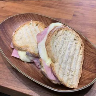 Sándwich Mixto
