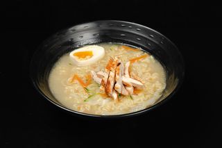 161. RAMEN IN BRODO CON POLLO