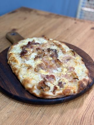 Pizza Carbonara (30 Cm. X 20 Cm.)