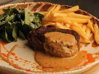 Пеппер стейк (300g)