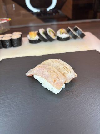 Nigiri Maguro Tataki