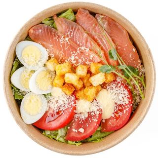 Салат Цезар із лососем