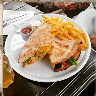 Makloub Escalope Grillé
