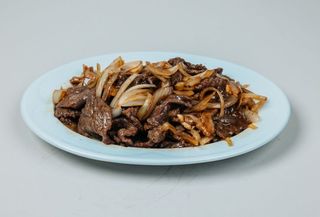 191. Свинско с лук