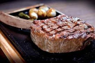 Tomahawk 1 kg circa con patate o contorno giornaliero