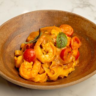 Tagliatelle cu creveți și zucchini 400g
