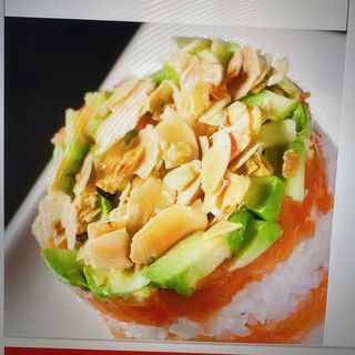 208. Hamburger love sushi