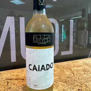 Caiado Meio Branco