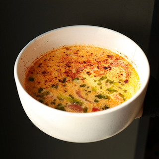 Вершково-кокосовий суп з креветкою