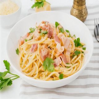 espaguetis a la carbonara