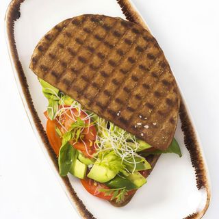 Sándwich de aguacate