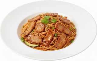 Spaghetti di riso con carne maiale