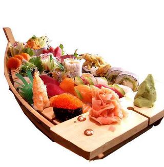 Barca gigante - 20 sashimi, 20 nigiri, 12 uramaki, 4 gunkan