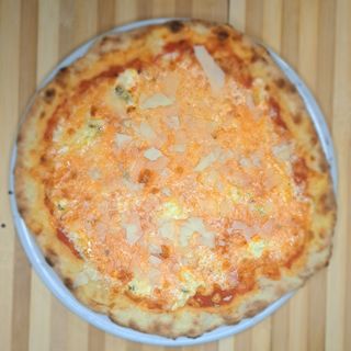 Pizza De Cuatro Quesos Familiar (50 Cm.)