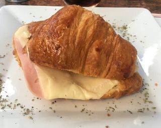 Croissant mixto 