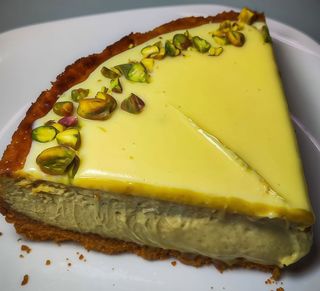 Tarta De Crema De Queso Cremoso Con Pistachos