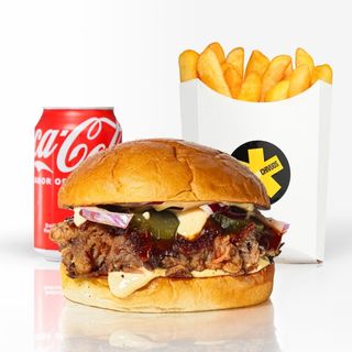 COMBO PULLED PORK 2.0 + PATATAS + BEBIDA