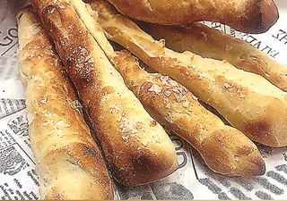 Пълнозърнести гризини със сусам 